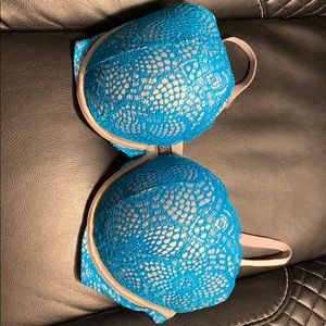 2/$20Victoria’s Secret Very Sexy Push Up